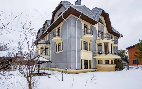 КОТТЕДЖ 1 339 м² с отделкой