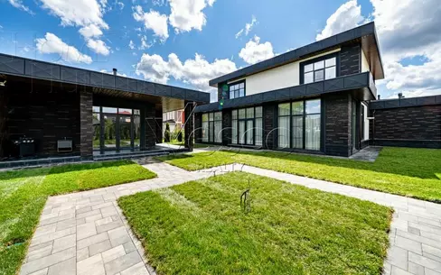 2-этажный коттедж 570 м² с отделкой