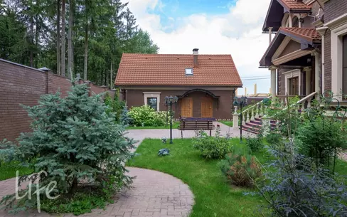 2-этажный коттедж 925 м² с отделкой