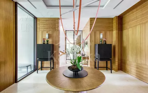 3-этажный коттедж 1 500 м² с отделкой