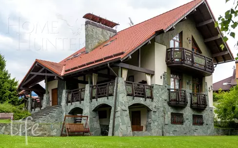 2-этажный коттедж 400 м² с отделкой