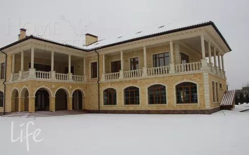 2-этажный коттедж 1 327 м² без отделки