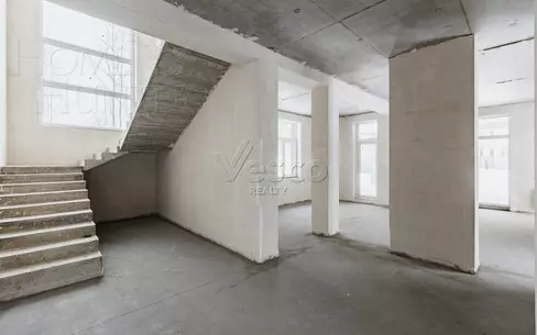 2-этажный коттедж 472 м² без отделки