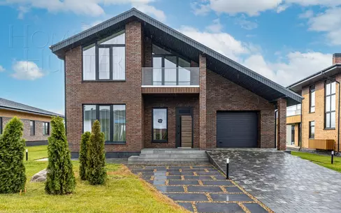 2-этажный коттедж 271 м² с отделкой