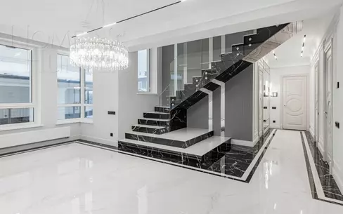 2-этажный коттедж 240 м² с отделкой