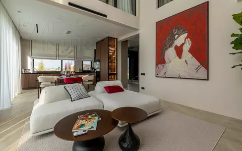 2-этажный коттедж 300 м² с отделкой