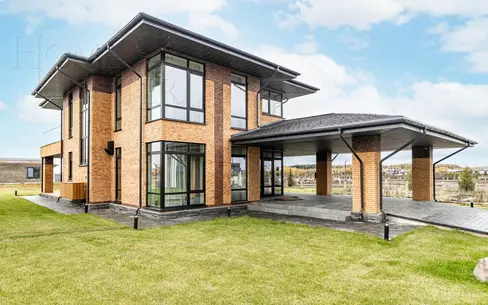 2-этажный коттедж 353 м² с отделкой