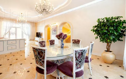 3-этажный коттедж 707.9 м² с отделкой