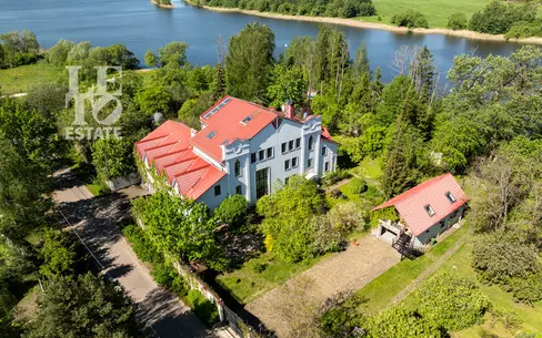 3-этажный коттедж 840 м² с отделкой