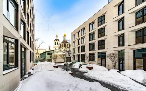 5-КОМН. КВАРТИРА С ОТДЕЛКОЙ 145 М² НА 3 ЭТАЖЕ