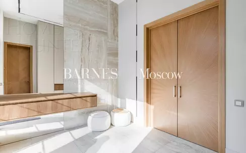 2-этажный коттедж 400 м² с отделкой