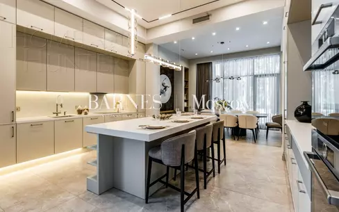 2-этажный коттедж 380 м² с отделкой