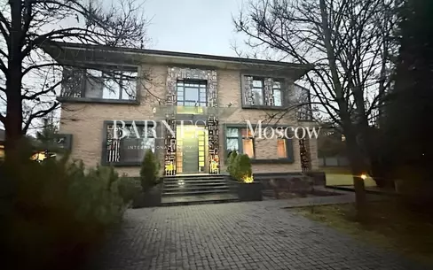 2-этажный коттедж 750 м² с отделкой