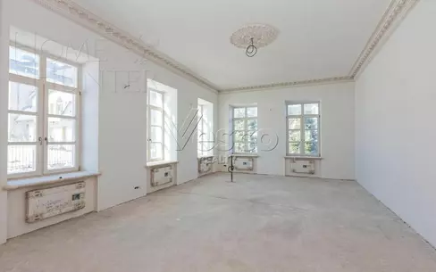 2-этажный коттедж 2 000 м² без отделки