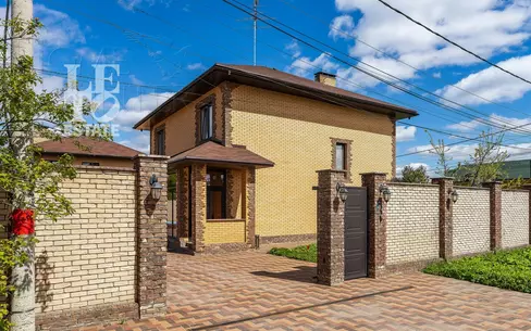 2-этажный коттедж 253 м² с отделкой