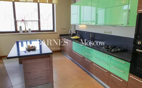 2-этажный коттедж 344.21 м² с отделкой