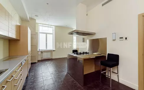 6-КОМН. КВАРТИРА С ОТДЕЛКОЙ 350 М² НА 4 ЭТАЖЕ