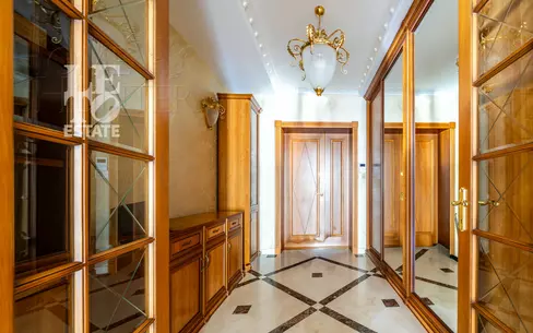 2-этажный коттедж 534.5 м² с отделкой