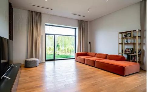 2-этажный коттедж 350 м² с отделкой