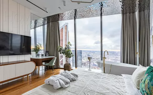 2-КОМН. АПАРТАМЕНТЫ С ОТДЕЛКОЙ 78.3 М² НА 81 ЭТАЖЕ