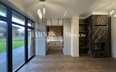 2-этажный коттедж 323 м² без отделки