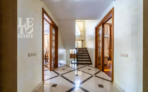 2-этажный коттедж 534.5 м² с отделкой