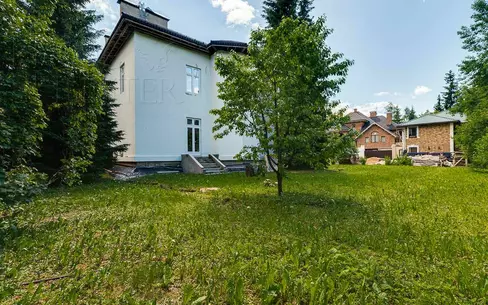 2-этажный коттедж 893 м² с отделкой