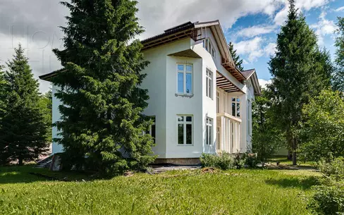 2-этажный коттедж 893 м² с отделкой