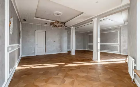 2-этажный коттедж 1 000 м² с отделкой