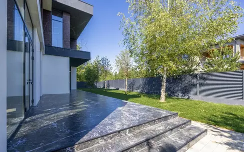 2-этажный коттедж 580 м² без отделки