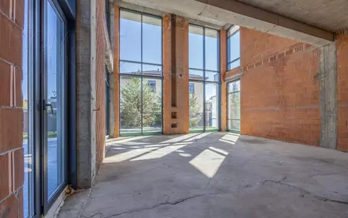 2-этажный коттедж 580 м² без отделки