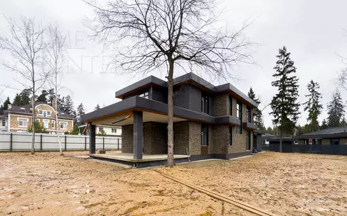 2-этажный коттедж 360 м² без отделки