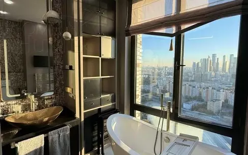 2-КОМН. КВАРТИРА С ОТДЕЛКОЙ 66.4 М² НА 35 ЭТАЖЕ