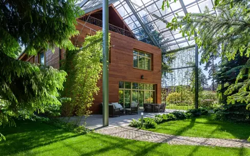 2-этажный коттедж 700 м² с отделкой