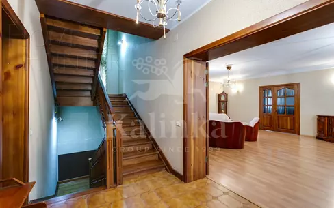 2-этажный коттедж 730 м² с отделкой