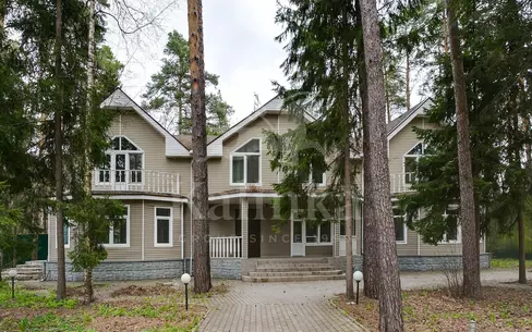 2-этажный коттедж 730 м² с отделкой