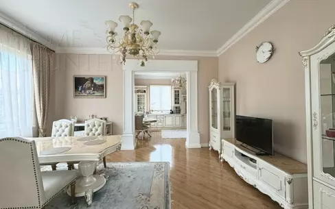 3-этажный коттедж 800 м² с отделкой