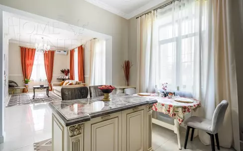 2-этажный коттедж 300 м² с отделкой