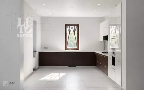 2-этажный коттедж 500 м² с отделкой