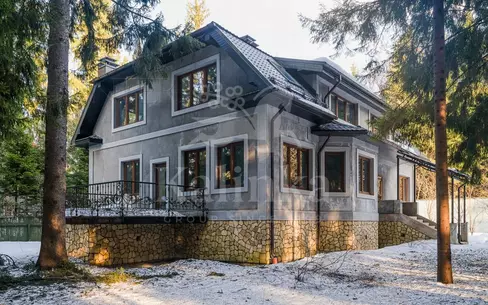 2-этажный коттедж 570 м² с отделкой