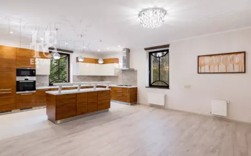 2-этажный коттедж 607 м² с отделкой