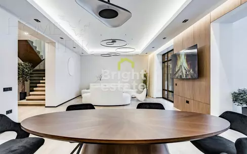 2-этажный коттедж 340 м² с отделкой