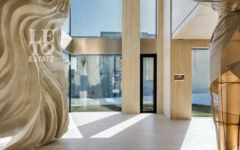 2-этажный коттедж 389 м² с отделкой