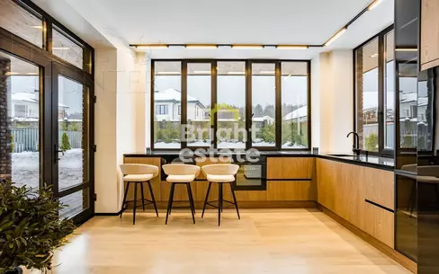 2-этажный коттедж 340 м² с отделкой