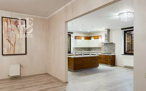 2-этажный коттедж 607 м² с отделкой