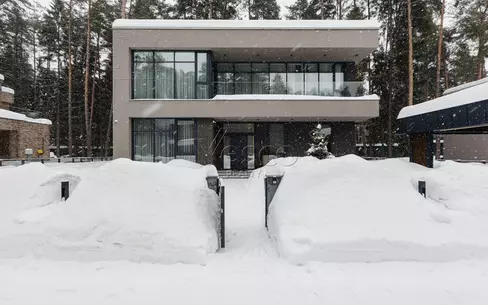 2-этажный коттедж 380 м² с отделкой