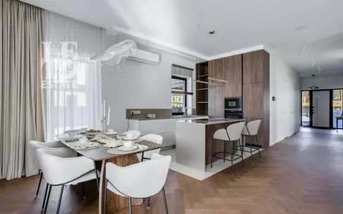 2-этажный коттедж 262 м² с отделкой