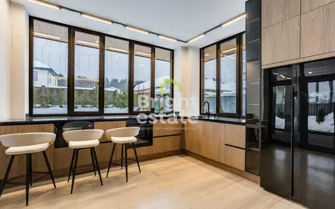 2-этажный коттедж 340 м² с отделкой
