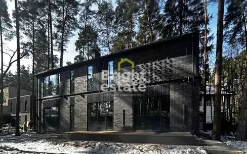 2-этажный коттедж 750 м² с отделкой