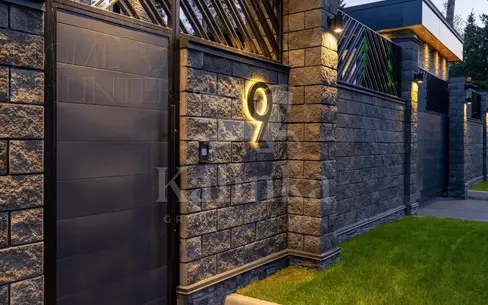 2-этажный коттедж 1 700 м² без отделки